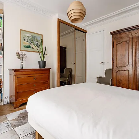 Apartment Veeve - Eiffel Chronicles *